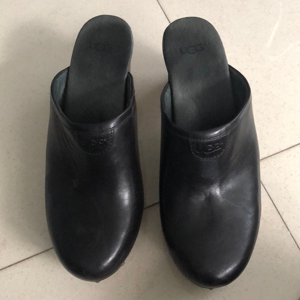 Ugg high heel clogs with fleece lining
